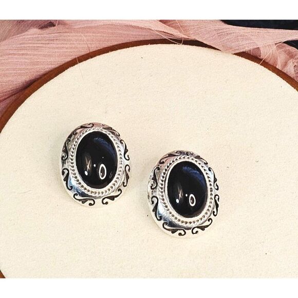 Vintage Taxco Mexico Onyx Clip-On Earrings - Picture 2 of 7